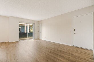 12610-12626 Mitchell Ave in Los Angeles, CA - Building Photo - Building Photo
