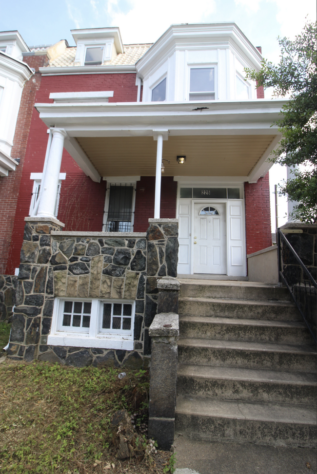 property at 225 W 29th St