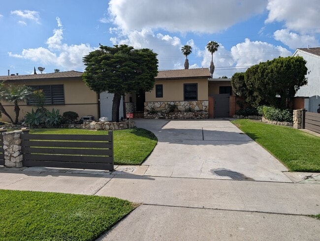 property at 748 W Gage Ave