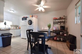 195 Hilltop Rd, Unit B in Athens, GA - Foto de edificio - Building Photo