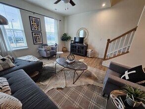 6122 Cleburne Ct in Charlotte, NC - Foto de edificio - Building Photo