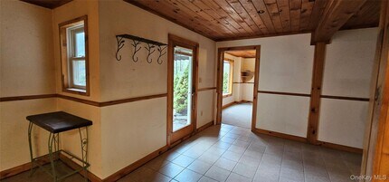 18 Lake Ridge Rd in Narrowsburg, NY - Building Photo - Building Photo