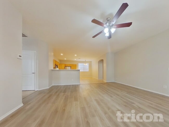 12541 W Bird Ln in Litchfield Park, AZ - Building Photo - Building Photo