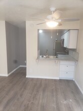 12220 Menaul Blvd NE, Unit c in Albuquerque, NM - Building Photo - Building Photo