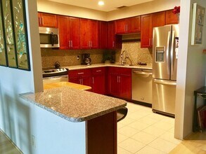 382 Ocean Ave in Revere, MA - Building Photo - Building Photo