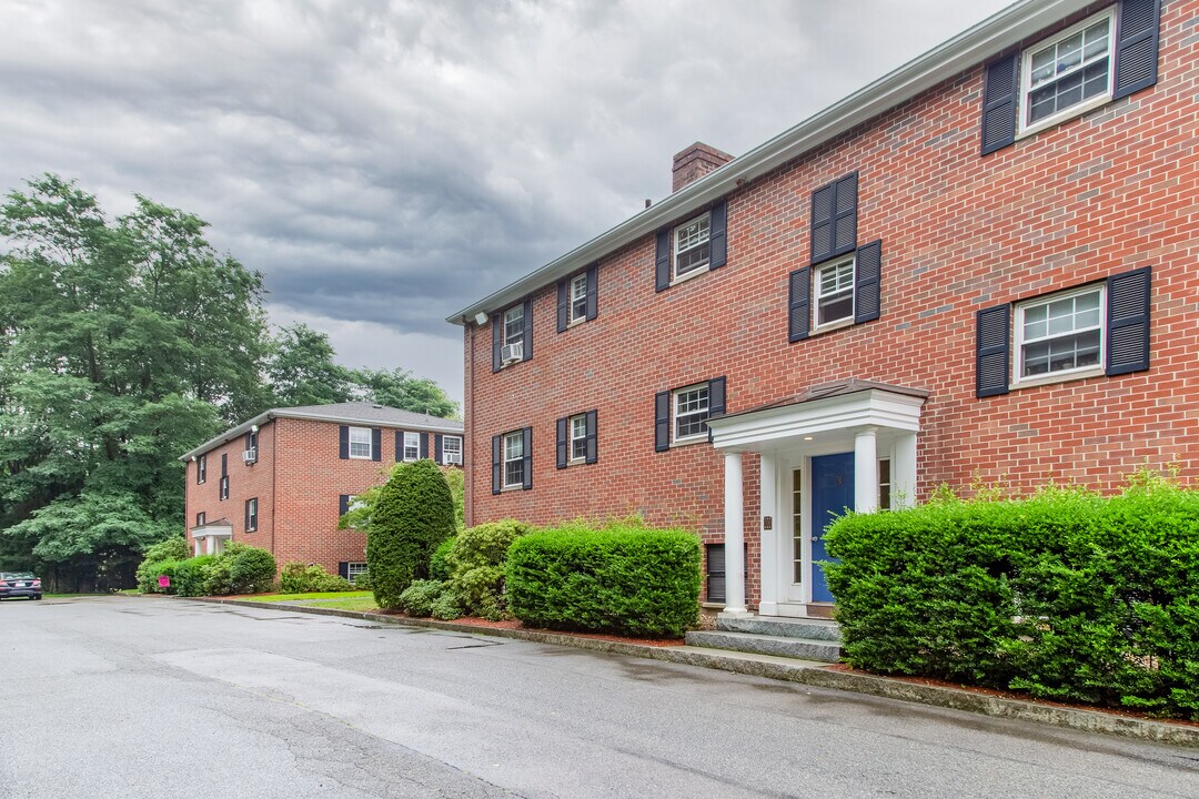 1 Powder House Ln in Manchester, MA - Foto de edificio