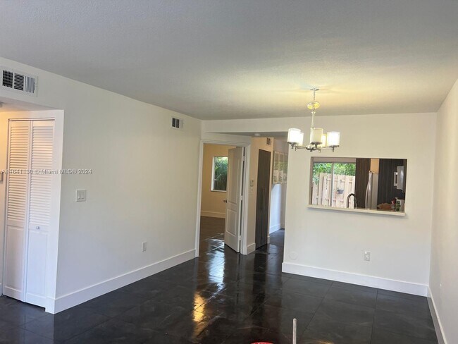 13120 SW 64th Terrace-Unit -1507 in Miami, FL - Building Photo - Building Photo