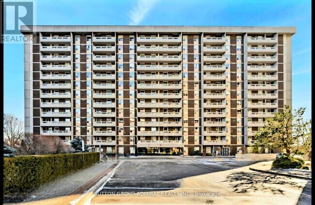 property at 50 Inverlochy Blvd