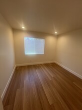 266 Witmer St, Unit 266 1-4 in Los Angeles, CA - Building Photo - Building Photo