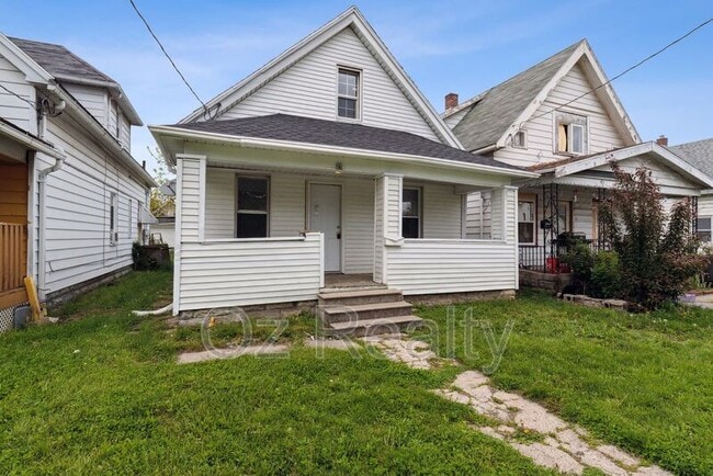 property at 25 E Pearl St
