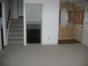 8258 Larkspur Dr in Baldwinsville, NY - Building Photo - Building Photo