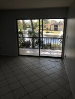 866 SW 9th Street Cir, Unit 205 in Boca Raton, FL - Building Photo