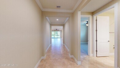 29 Lakefront Ln in St. Augustine, FL - Building Photo - Building Photo