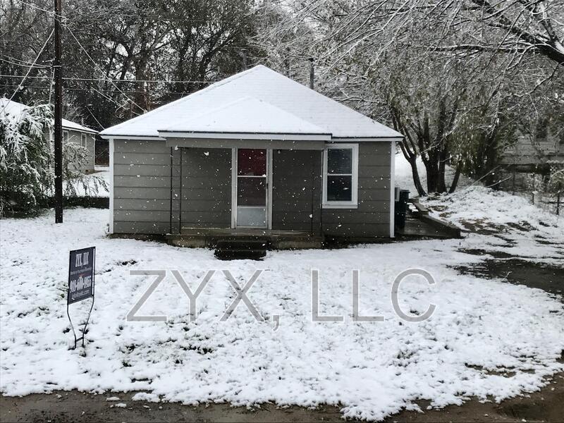 207 N Walnut Ave in Sand Springs, OK - Building Photo