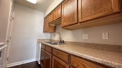 7315 Brompton St in Houston, TX - Building Photo - Building Photo