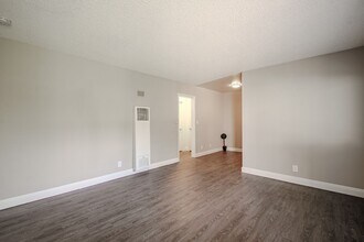 1413 N. Spurgeon Street Partners, GP in Santa Ana, CA - Building Photo - Interior Photo