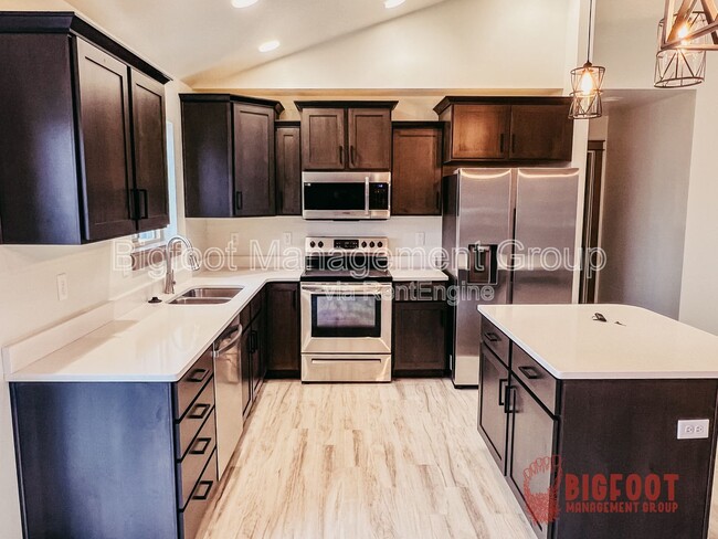 property at 3931 Swan Rd