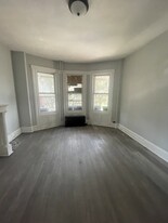 236 Danforth Ave, Unit 1 in Jersey City, NJ - Building Photo