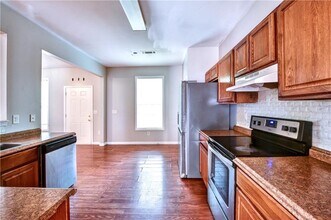 1454 Persimmon Trce in Morrow, GA - Building Photo - Building Photo