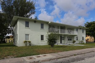518 21st St in West Palm Beach, FL - Building Photo