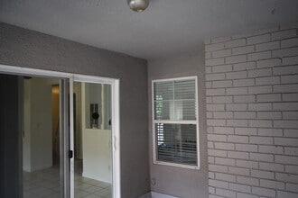 1945 Evergreen St, Unit 1945 in La Verne, CA - Foto de edificio - Building Photo