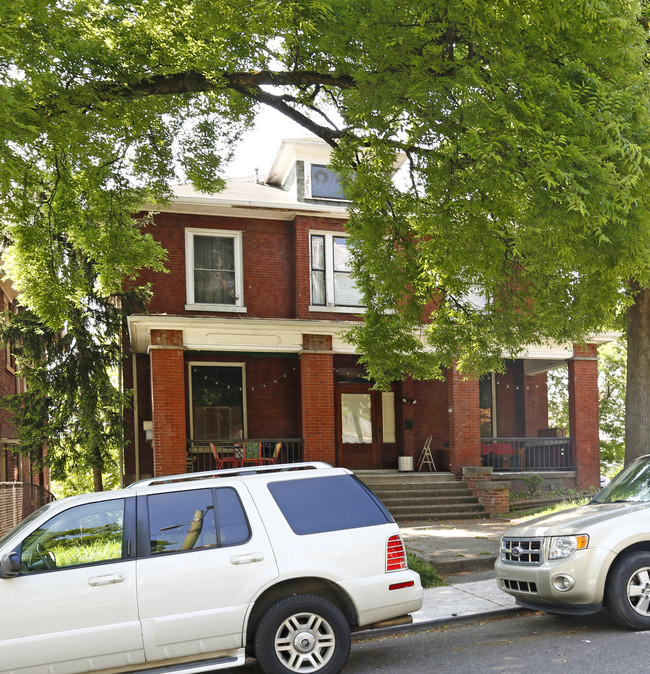 1610 Clinch Ave in Knoxville, TN - Building Photo - Building Photo