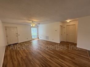 115 Rowe Ln in Johnson City, TN - Building Photo - Building Photo