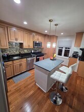 262 Hedgerow Rd in Bridgewater, NJ - Building Photo - Building Photo