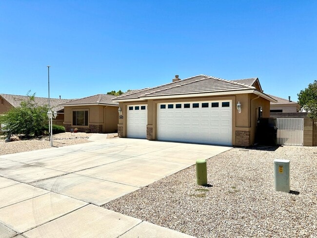 3959 Walleck Ranch Dr in Kingman, AZ - Foto de edificio - Building Photo