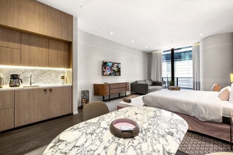 801 S Miami Ave in Miami, FL - Foto de edificio - Building Photo