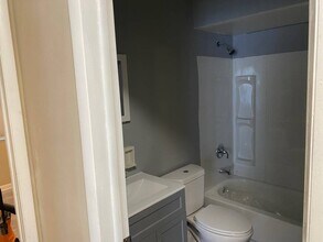 220 S Smithville Rd in Dayton, OH - Building Photo - Building Photo