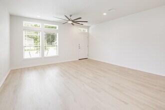 208 Richards St in College Station, TX - Building Photo - Building Photo