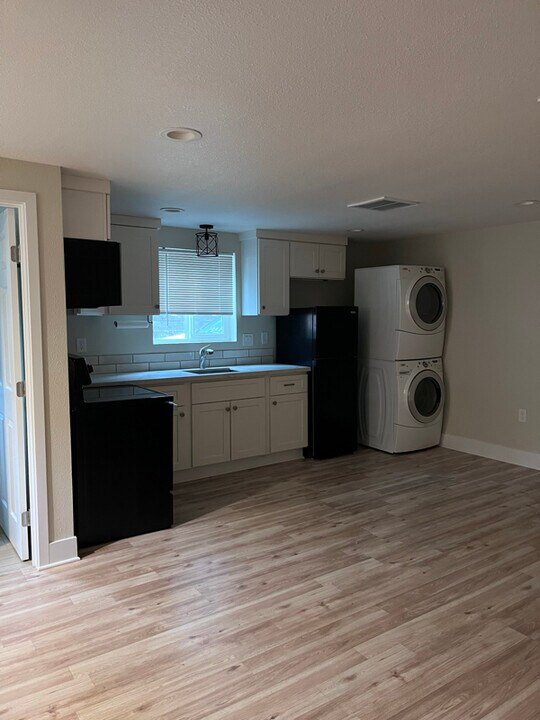 517 B St in Roseville, CA - Building Photo