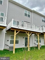 209 Jenkins Way in Glen Burnie, MD - Building Photo