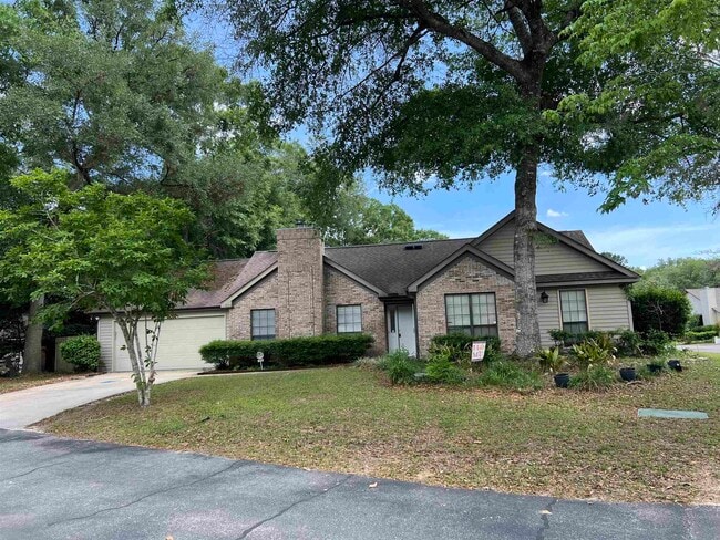 2605 Yarmouth Ln in Tallahassee, FL - Building Photo - Building Photo