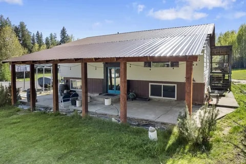 property at 35 Shannon Ln