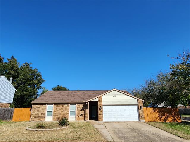 3800 N Magnolia Ct in Flower Mound, TX - Building Photo