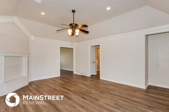 4709 Valene Cir in Memphis, TN - Foto de edificio - Building Photo