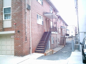 143-145 69th St in Guttenberg, NJ - Building Photo - Building Photo