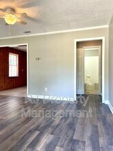 4095 Chelsea Ave in Memphis, TN - Building Photo - Building Photo