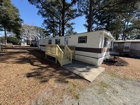 300 Ricks Rd in Smithfield, NC - Building Photo