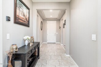 10648 W Eucalyptus Rd in Peoria, AZ - Building Photo - Building Photo