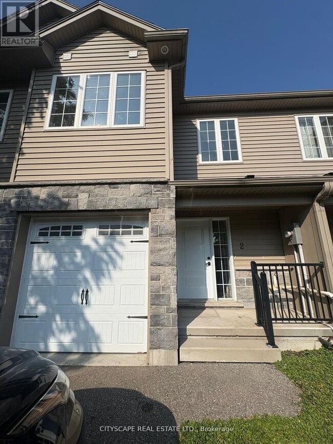 property at 10 Dufferin St