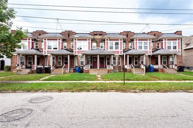 3300 W 98th St