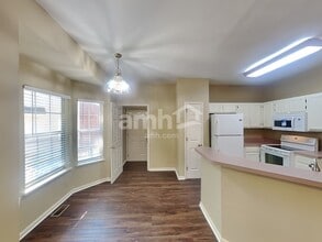 601 Magnolia Ln in Nashville, TN - Foto de edificio - Building Photo