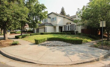 3500 Crownridge Dr in Fairfield, CA - Foto de edificio - Building Photo
