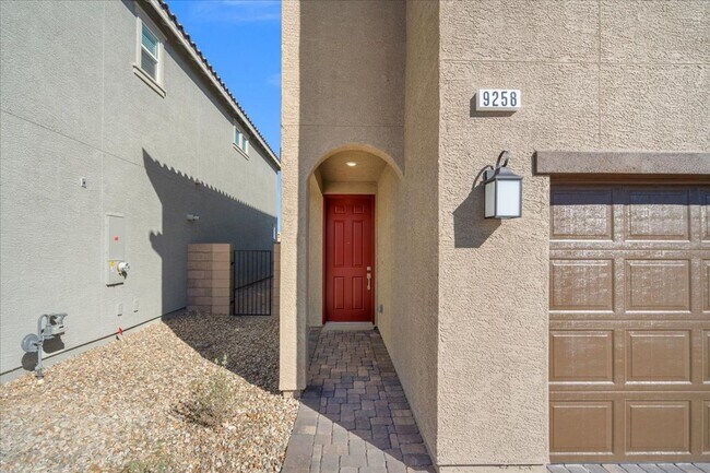 9258 Morecambe Ave in Las Vegas, NV - Building Photo - Building Photo