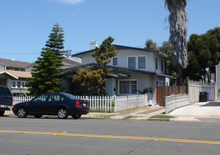 3044 Juniper St in San Diego, CA - Foto de edificio - Building Photo