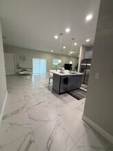 304 E Lake Rd in Palm Springs, FL - Building Photo - Building Photo