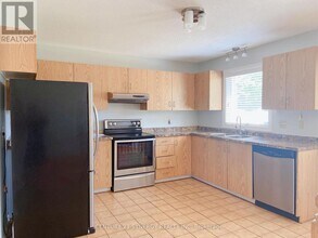 3457 Wyman Crescent in Ottawa, ON - Building Photo - Building Photo